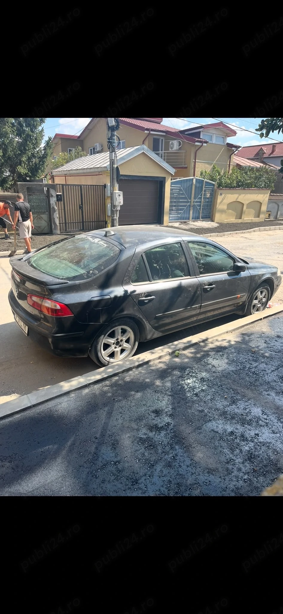 VÂND urgent mașina renaul