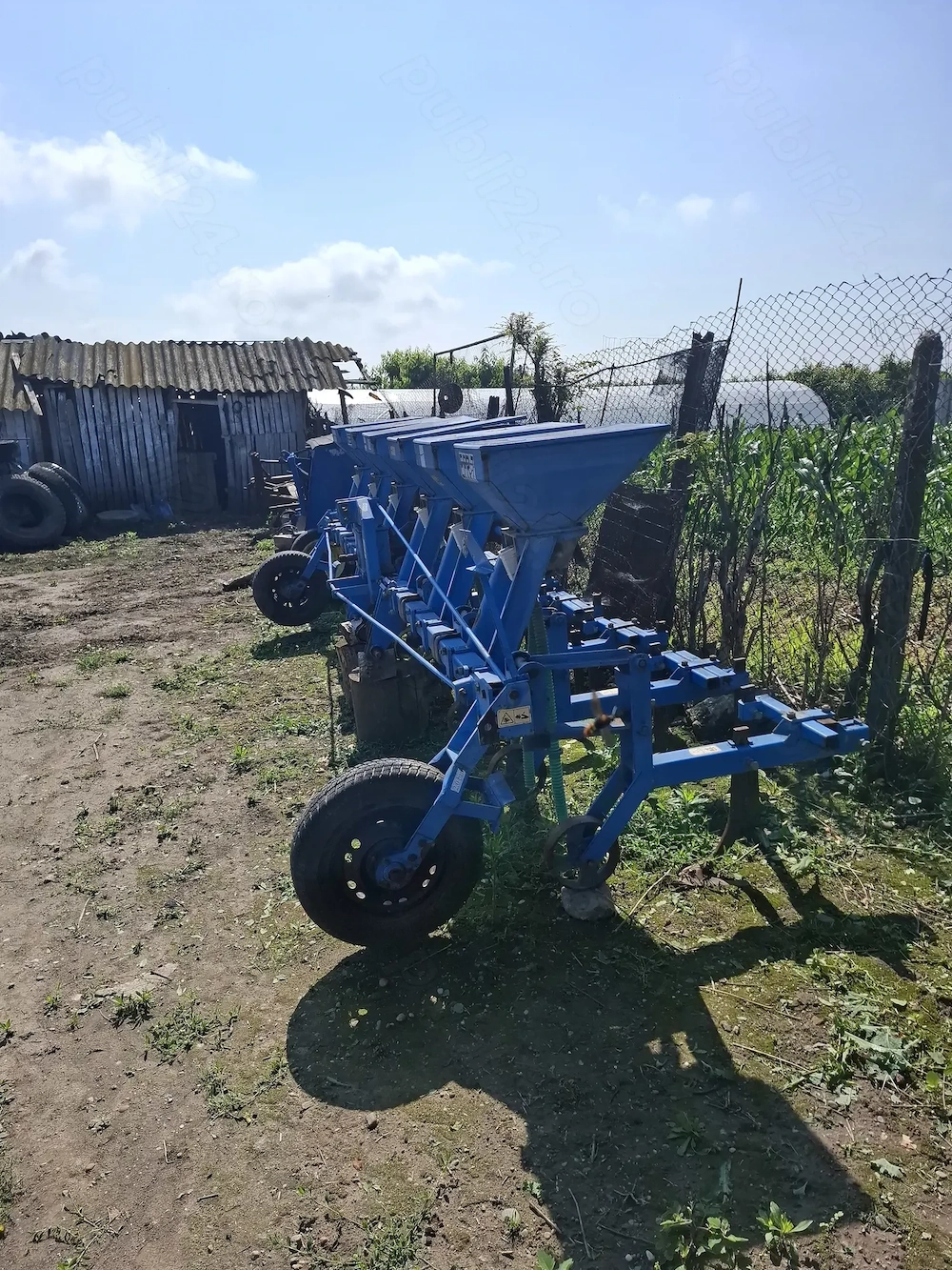 Cultivator prășitor 