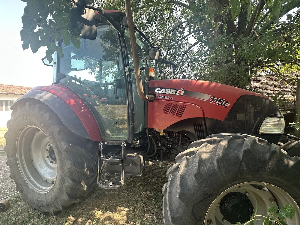 Tractor Case IH Farmall 115c