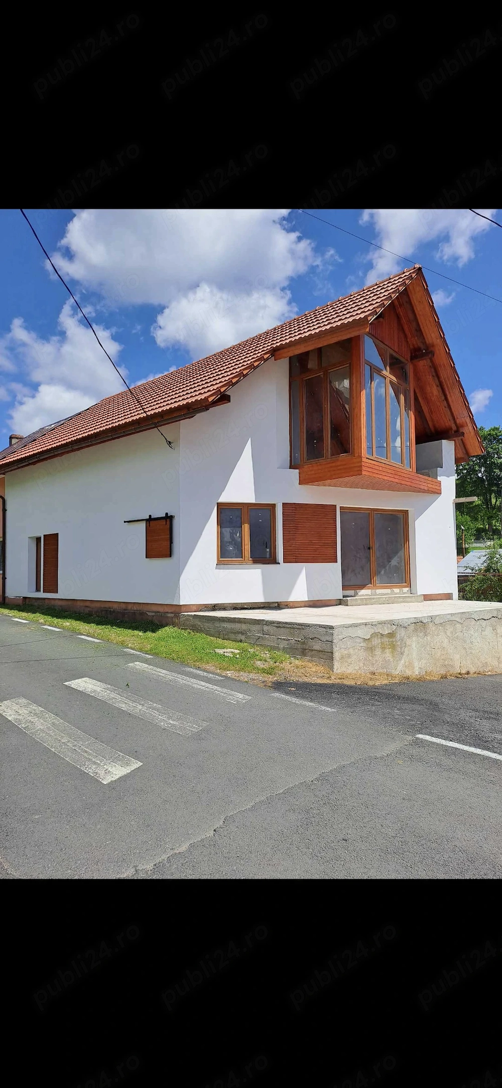 Casă în centrul Steierdorf (Anina)   Excelentă pentru Locuință sau Afacere (Pensiune, Pizzerie, Maga