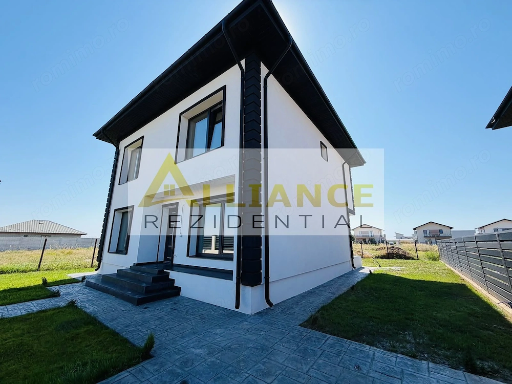 Casa individuală , 4 camere , 3 băi , 135 mp utili !