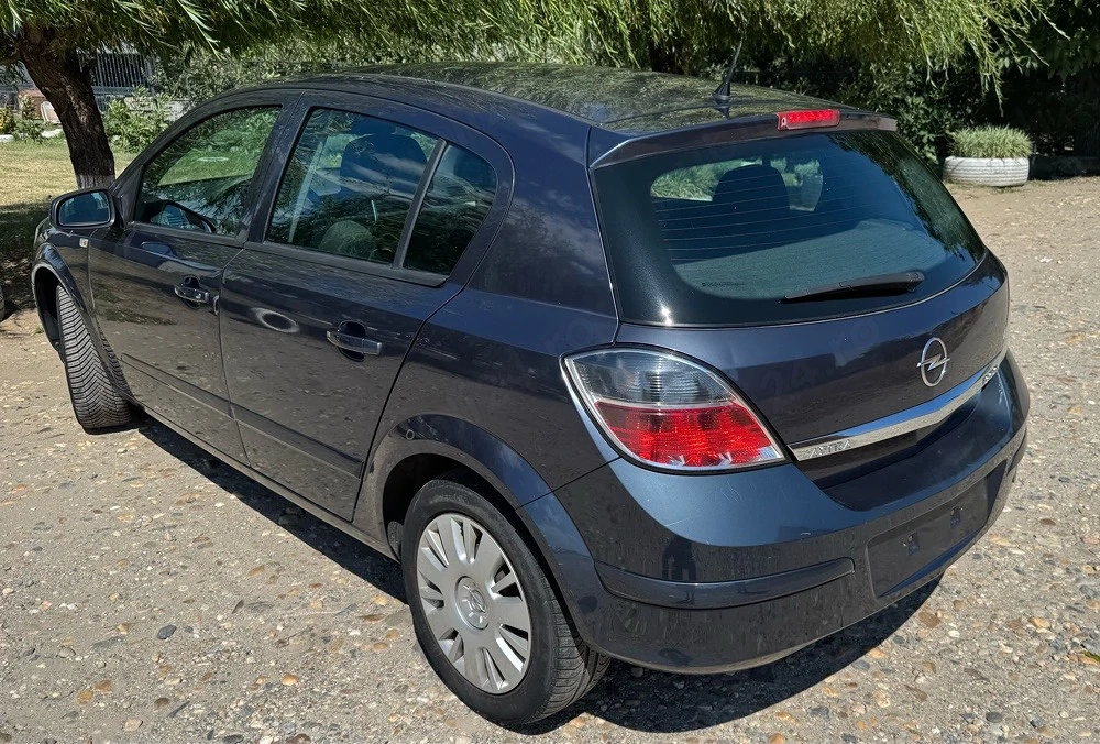 Opel Astra, 1.9cdti, 2009, automat