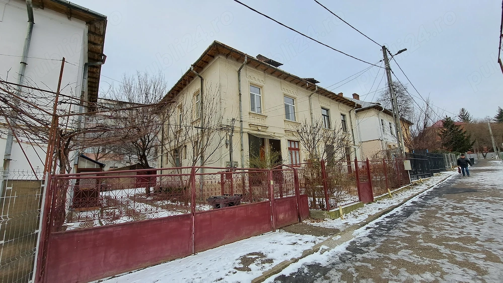 Vand apartament in vila Roman, Neamt