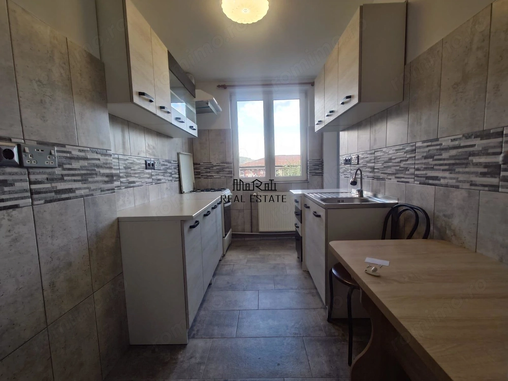 Apartament 3 camere renovat