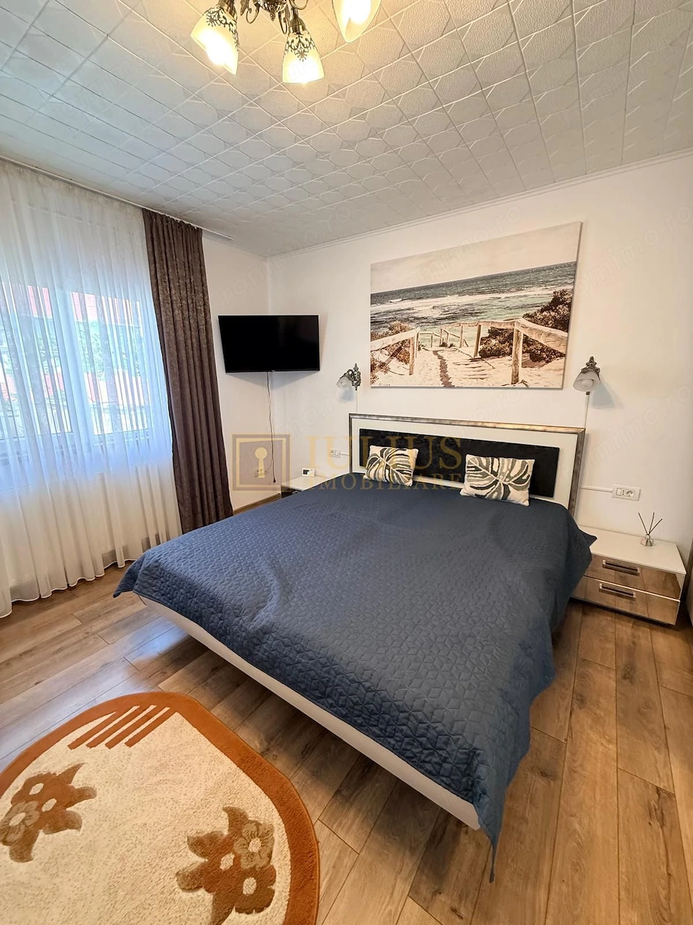 2 camere| curte comuna cu 3 apartamente| centrala proprie| zona aradului|