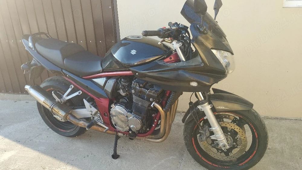 motocicletă 