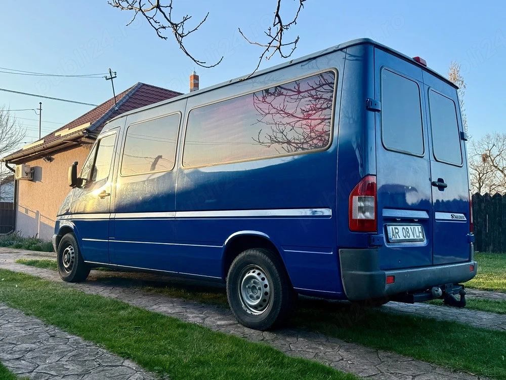 Mercedes Benz Sprinter W902
