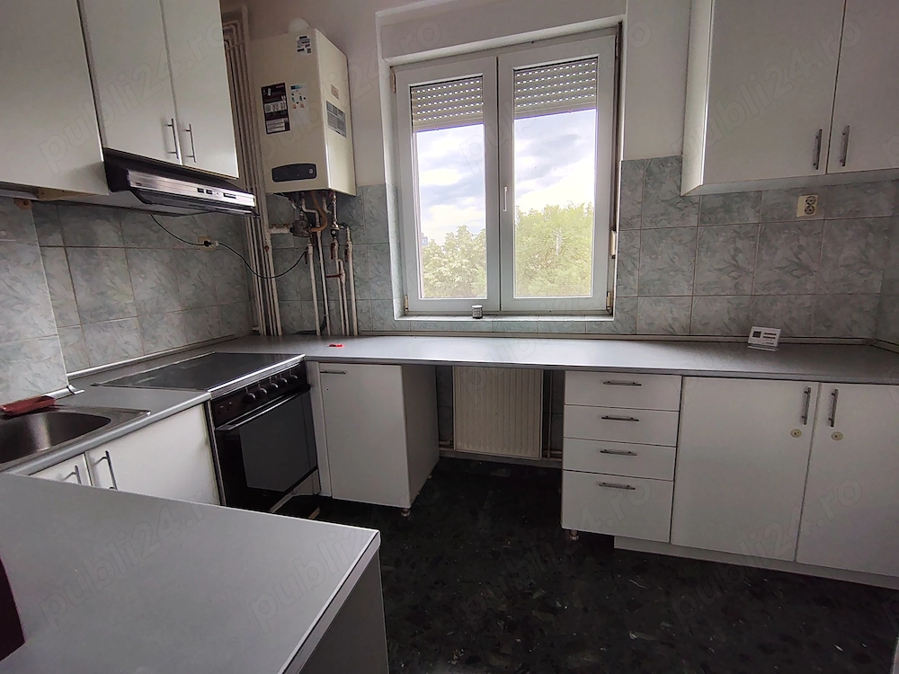 Bucurestii Noi, apartament cu 3 camere decomandate, et 3- bloc rusesc