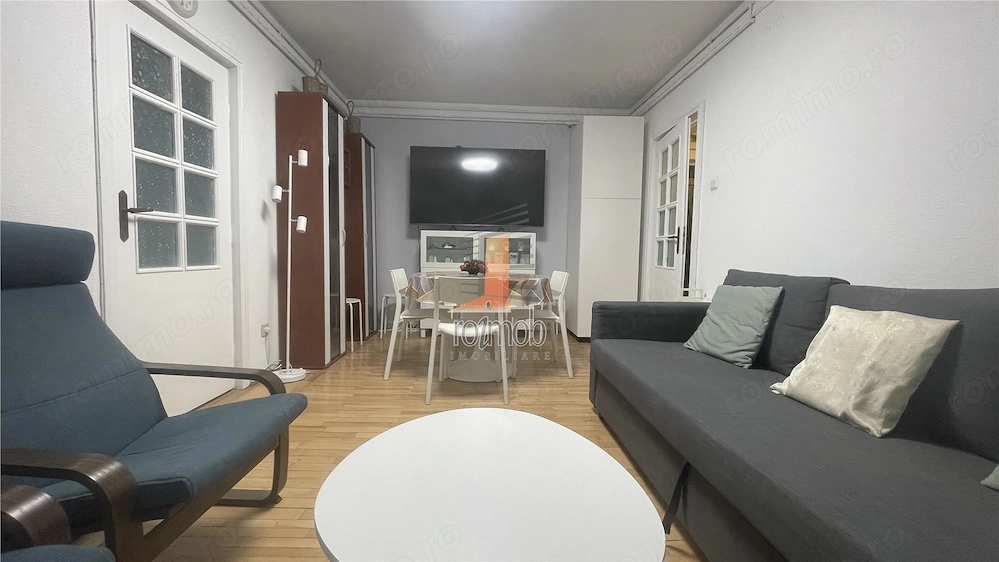 Pajura , langa parc, etaj 1 3, mobilat modern, pentru studenti