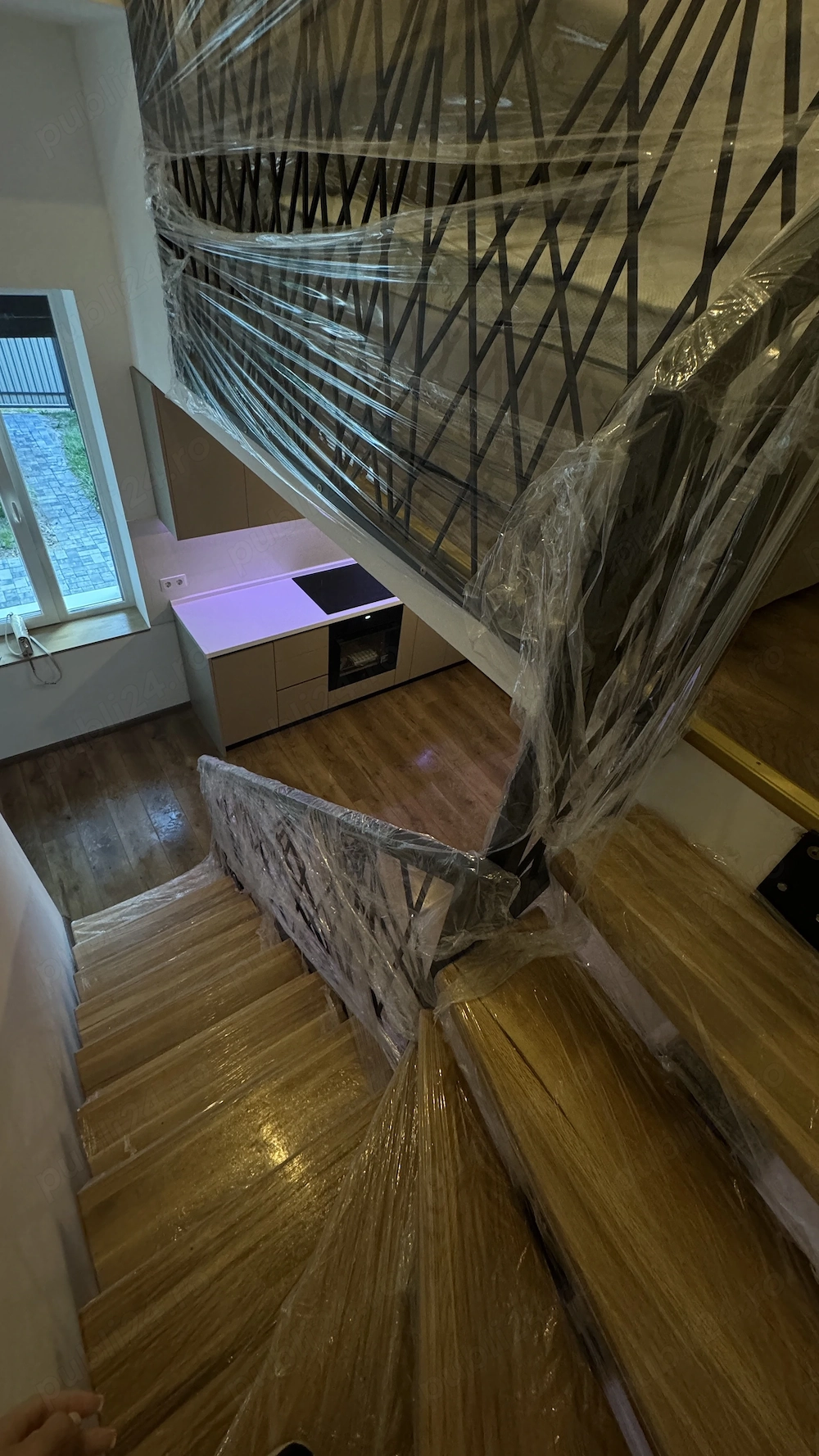 Apartament tip loft modern cu curte proprie și parcare, zonă semicentrală, Cluj-Napoca