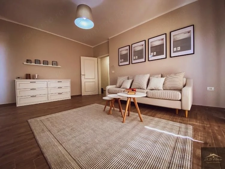 Apartament proaspat renovat 2 camere, 2 locuri de parcare, Dumbravita