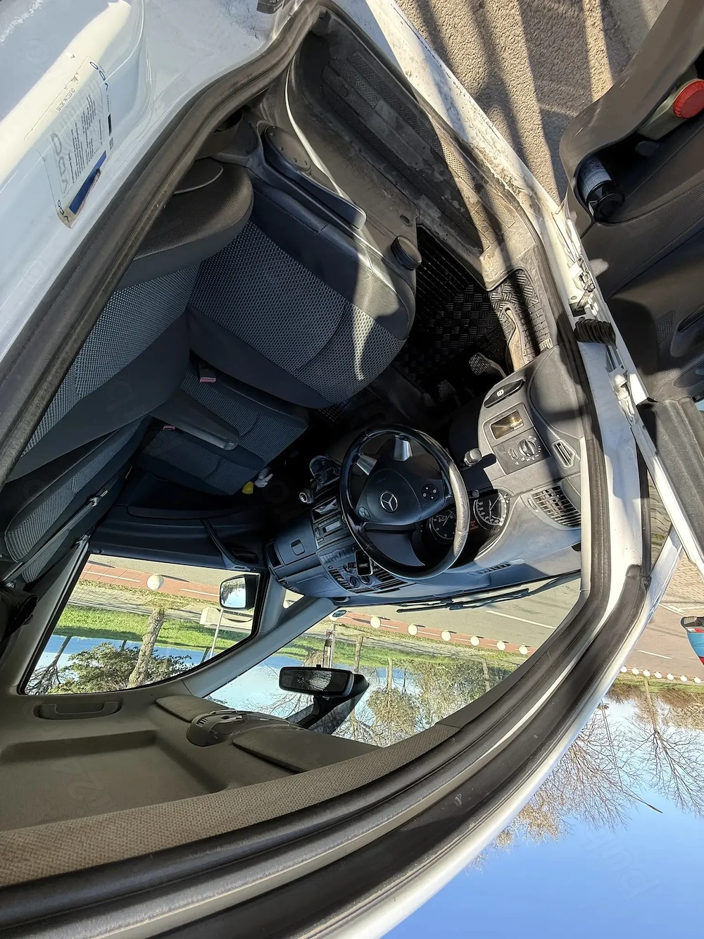 Vând Mercedes vito