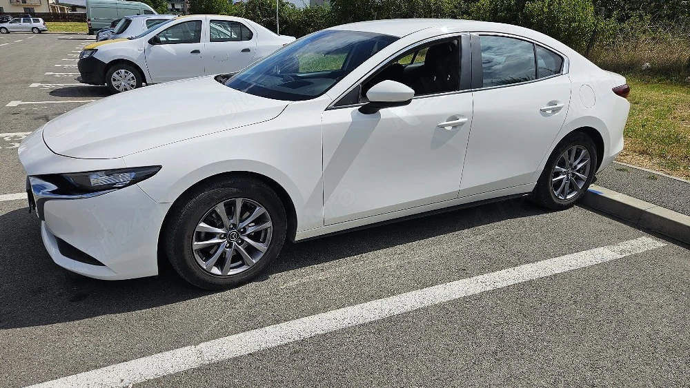 Mazda 3,Skyactive G-122CP,2022