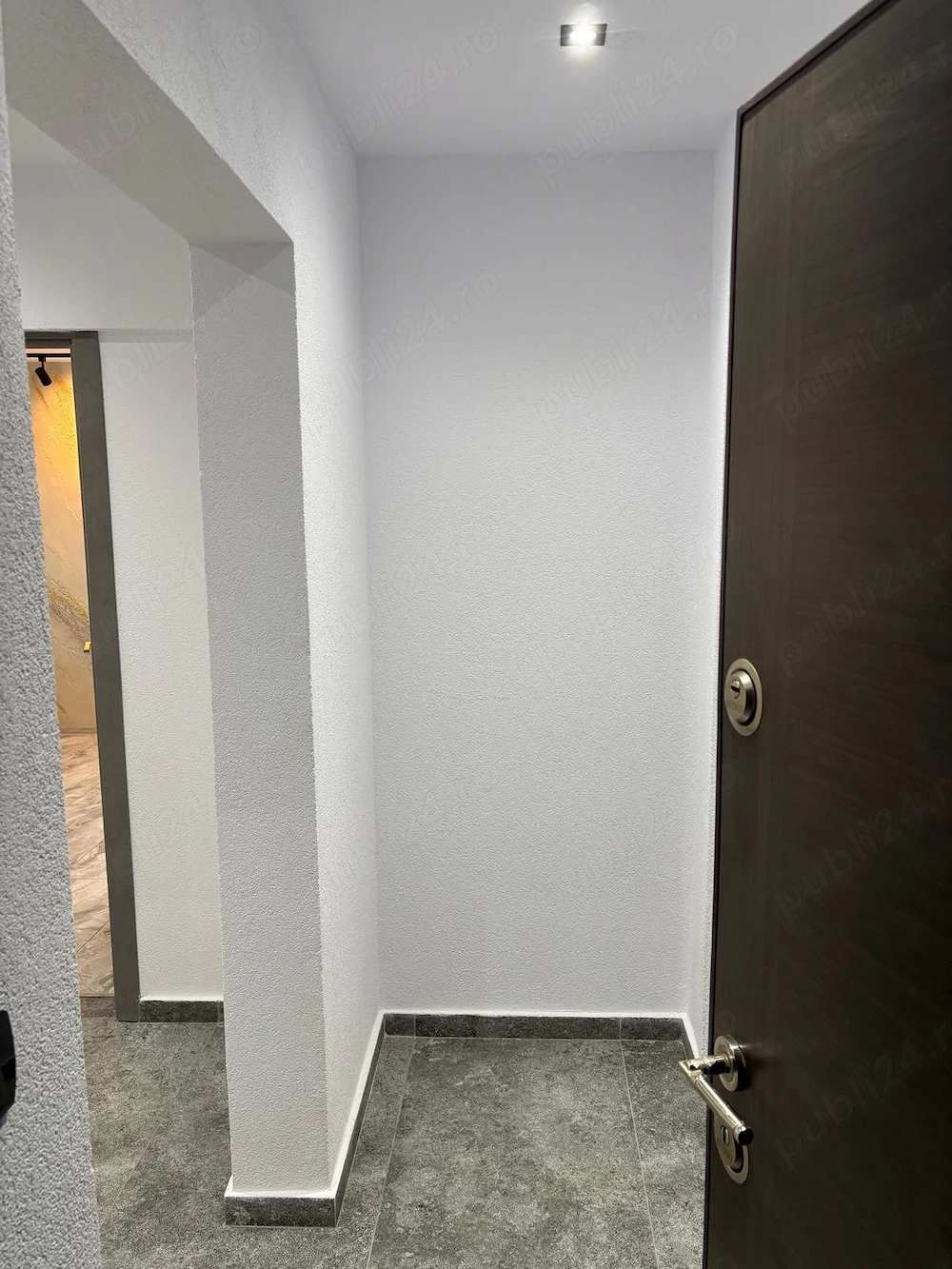 Vând apartament premium, renovat complet în 2026   Pașcani, zona Esplanadă | 55 mp | decomandat 80k