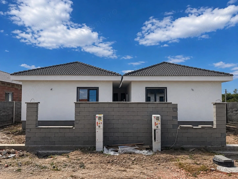 Duplex despartit prin cam. tehnica / Toate utilitatile Comision 0