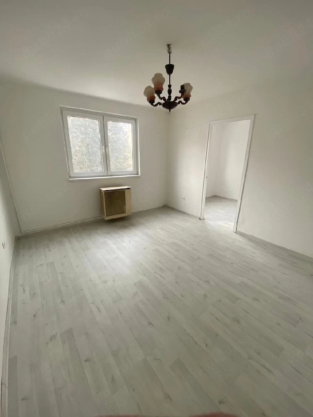 Vand apartament mediaș