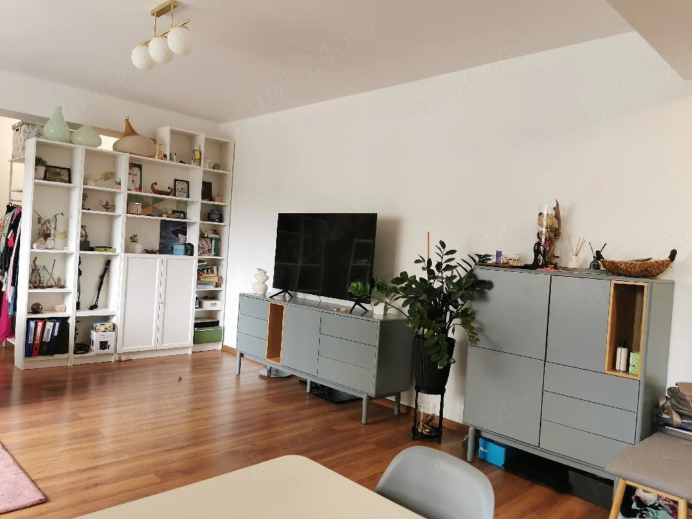 Proprietar inchiriez apartament spatios cu 2 camere, cu loc de parcare, Pipera