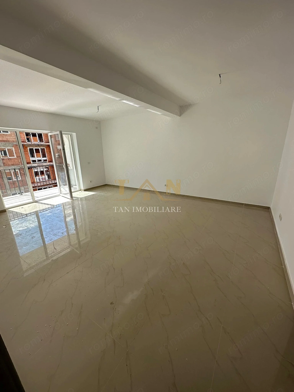 Apartament 2Camere In Spata La Lidl (Giroc)