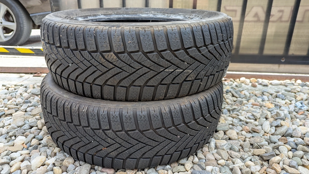 set 2 anvelpope M+S 205/55/16 Falken