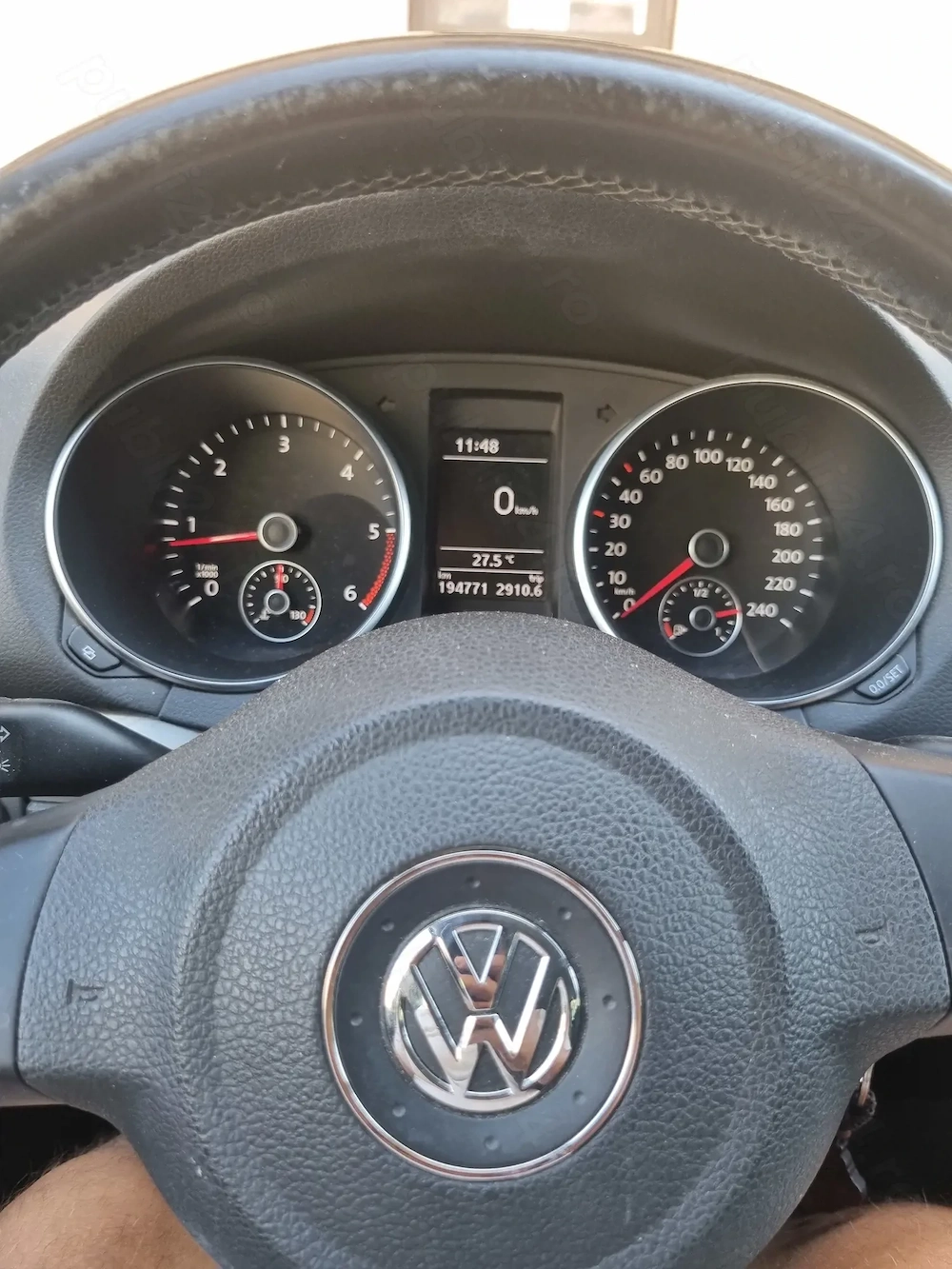 Volkswagen Golf 6 1.6 TDI 105 CP