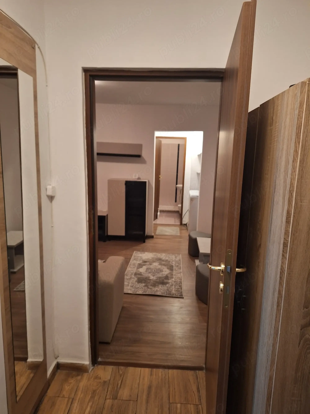 De închiriat apartament 2 camere