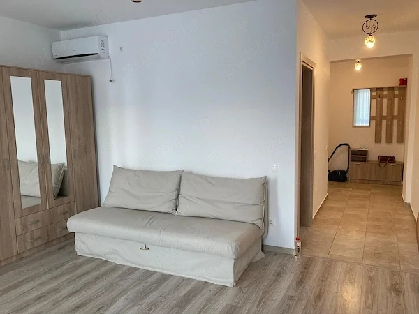 Garsoniera Decomandata cu Loc de Parcare Privat, Sectorul 4