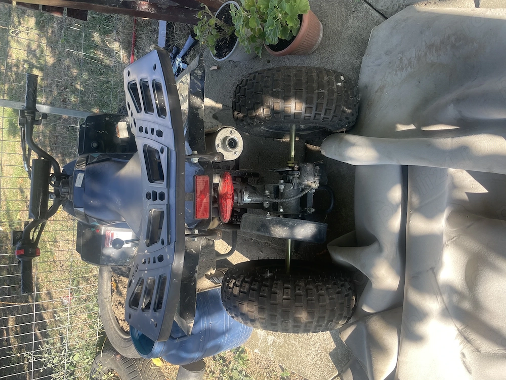 Atv de copii pe benzină
