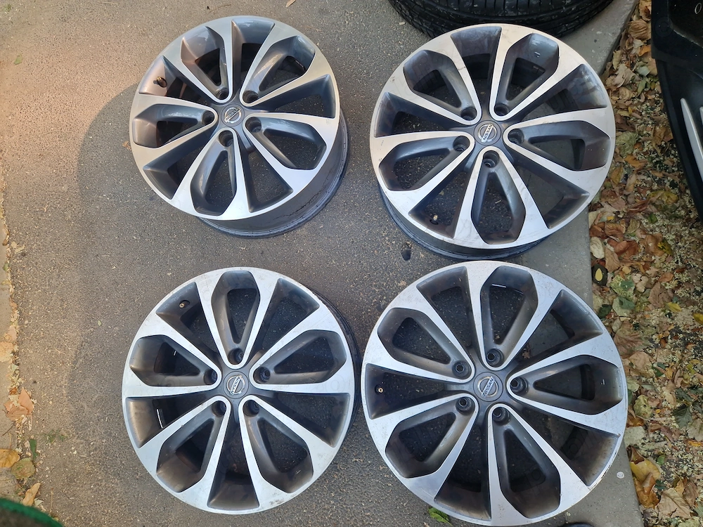 Jante Nissan pe 18 impecabile 1500 lei