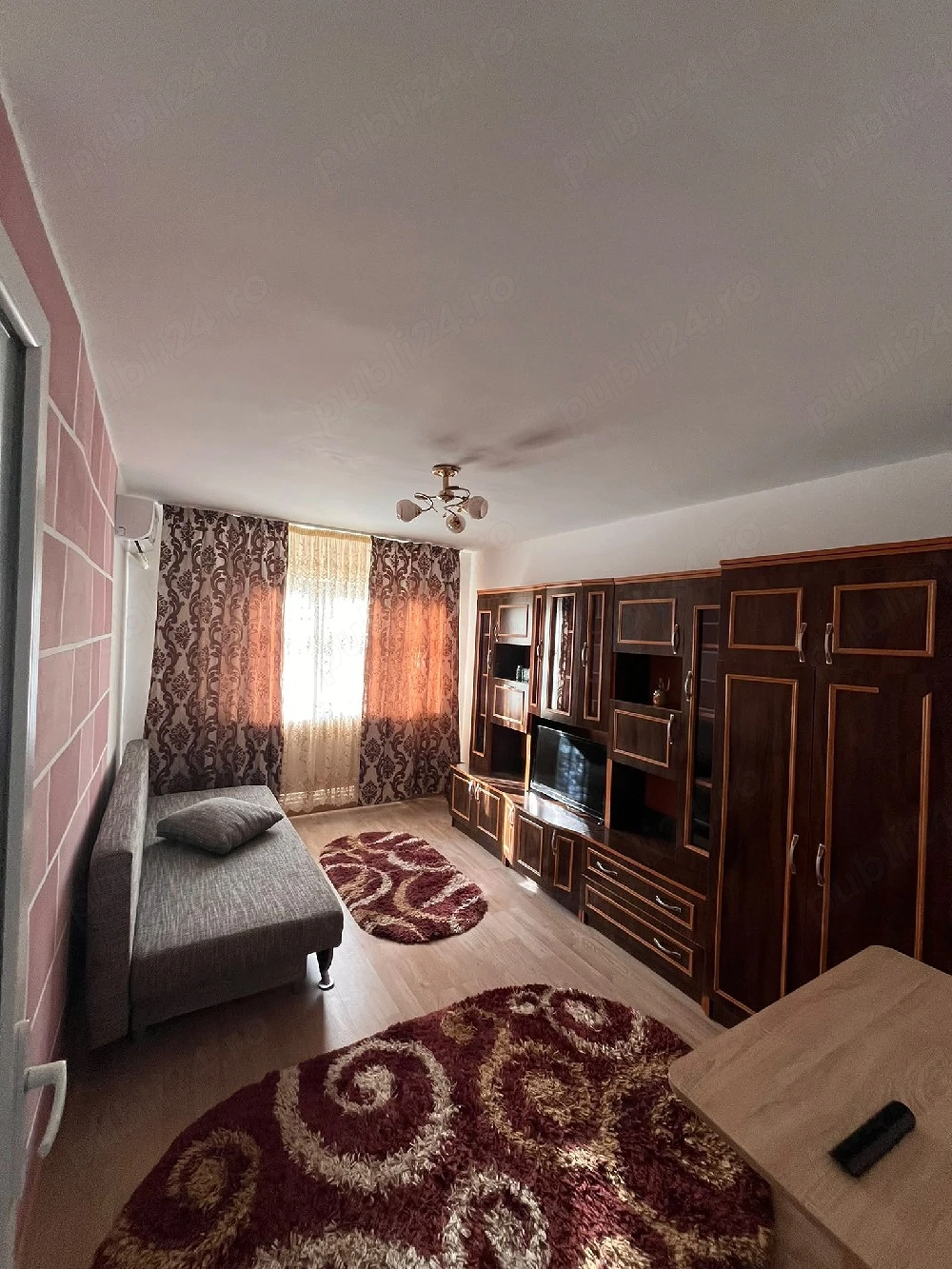 Se închiriază garsoniera in zona Pistruiatu 