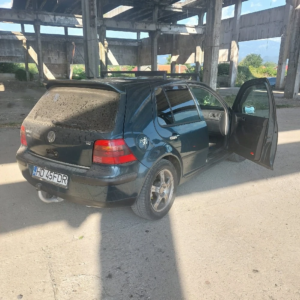 vand golf 4, 1,6 benzina,an 2003 perfect functionala
