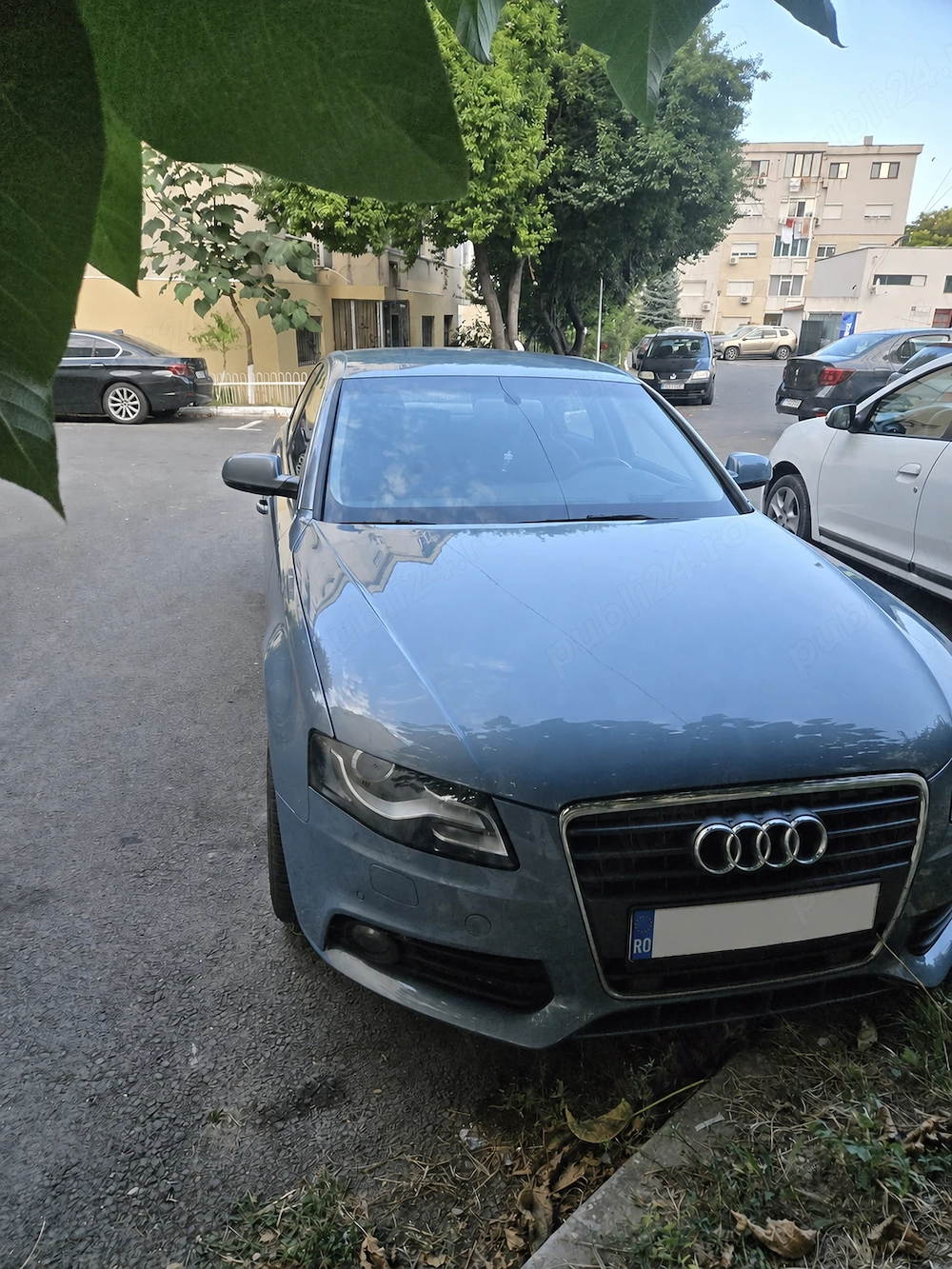 Vând Audi A4 B8 2.0 TDI, automat