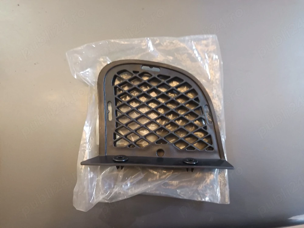 Grilă laterală bară față dreapta Hyundai Tucson 2004-2009 Nouă Originală OEM 86556-2E000