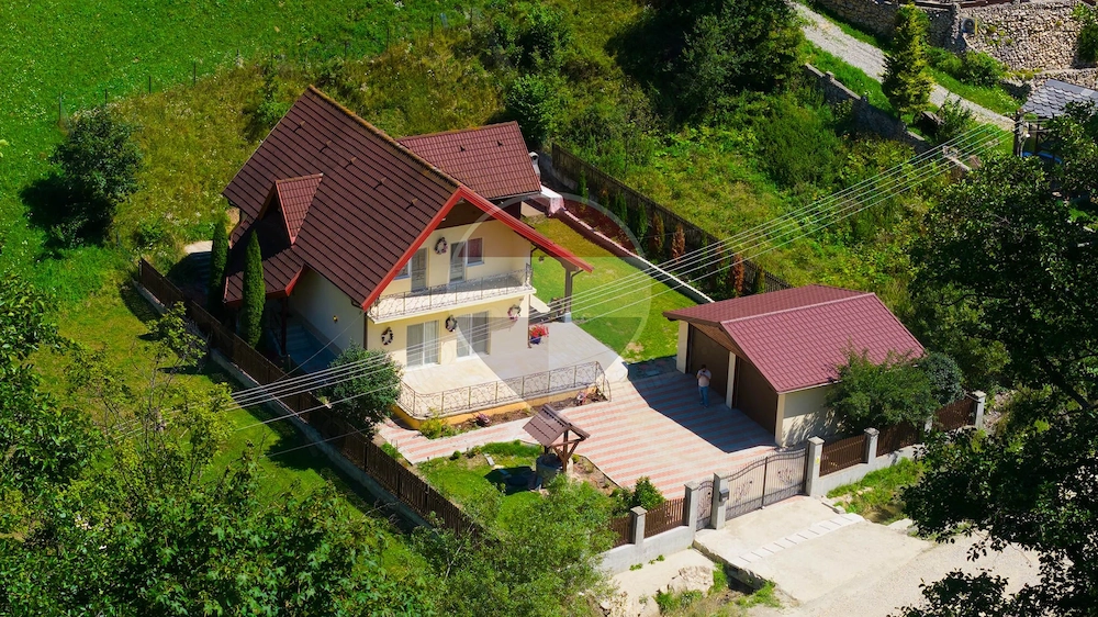 Casă de vis în Cheia, lângă Amfiteatrul Transilvania | Comision 0%