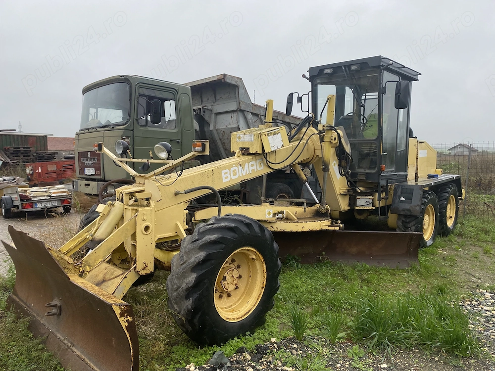  Schimb auto Vând greder HBM Bomag BG160TA 6 6   an 1999 robust, potrivit pentru nivelări, amenajare
