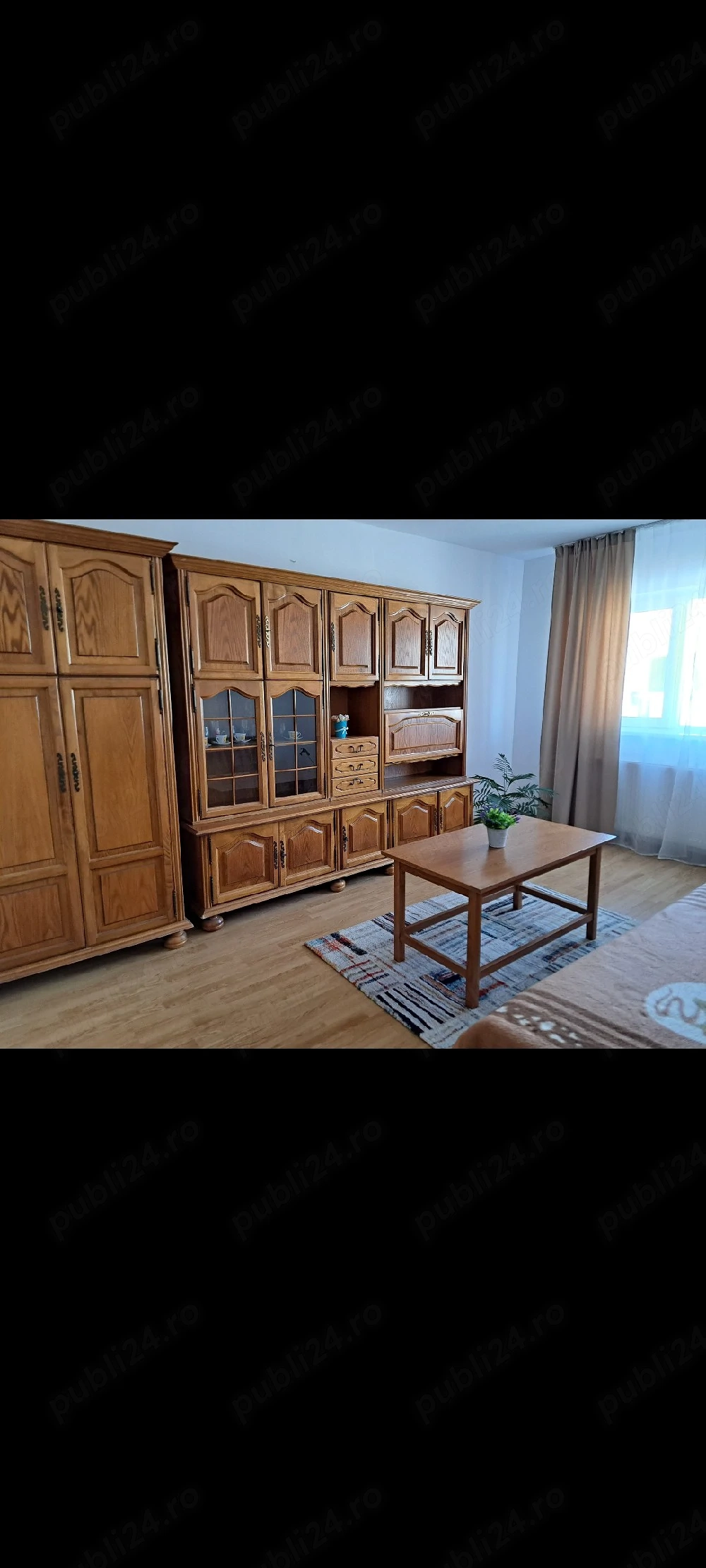 inchiriez 2 camere  dec. ARAD