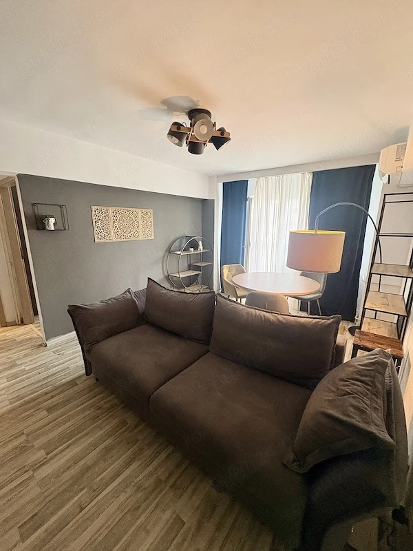 Închiriez apartament cu 3 camere, situat pe Calea Moșilor Burebista