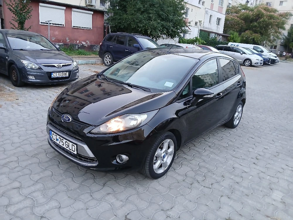 ford fiesta fab 2011 motor 1.4d 2 seturi de jante aliaj bine întreținută 