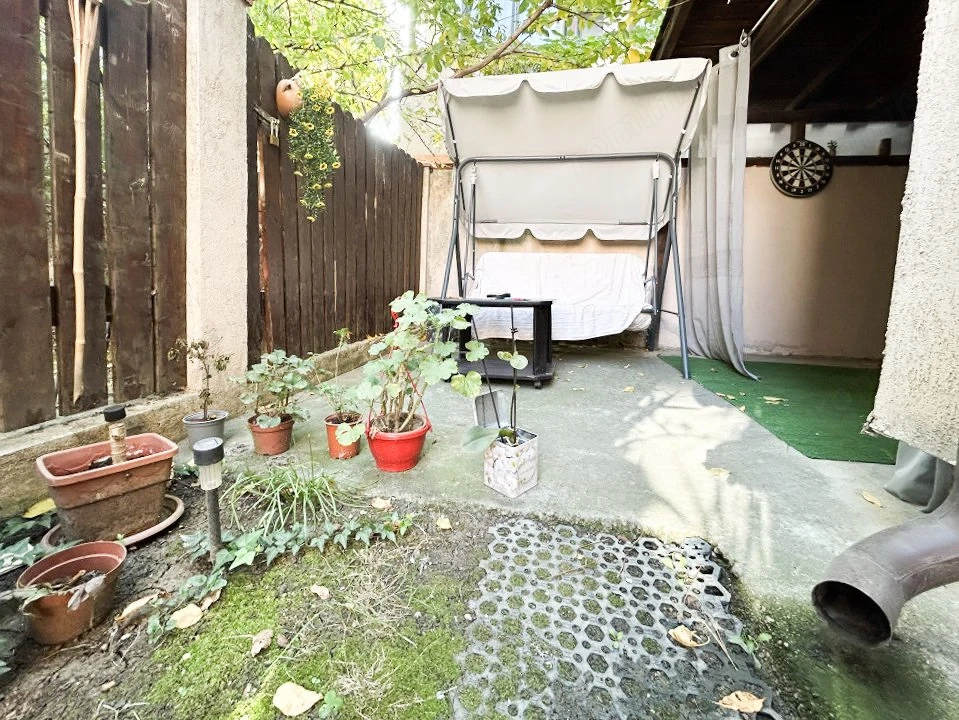 Apartament la pret de garsoniera cu gradina de 35mp + parcare