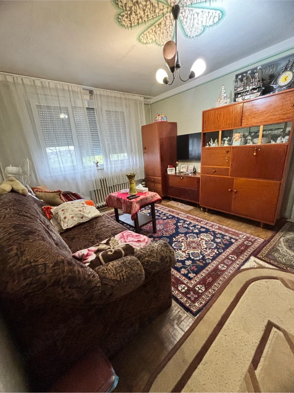 Apartament 2 camere, Rogerius