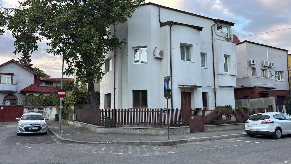 Apartament 3 camere in vila in coproprietate