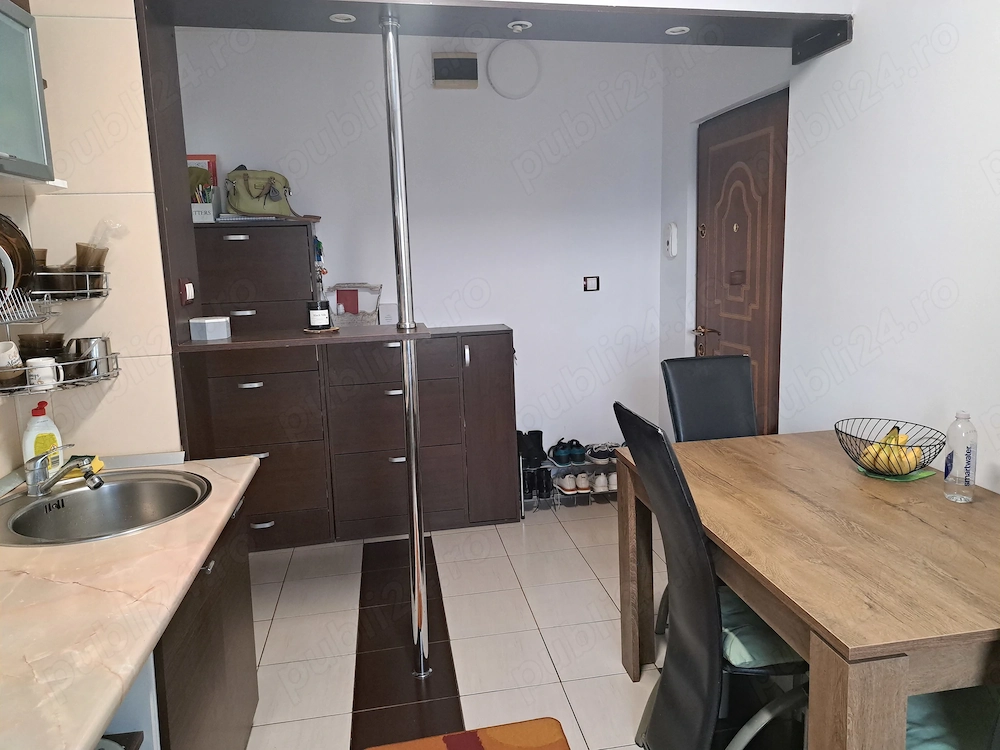 Proprietar 2 camere miorita omv