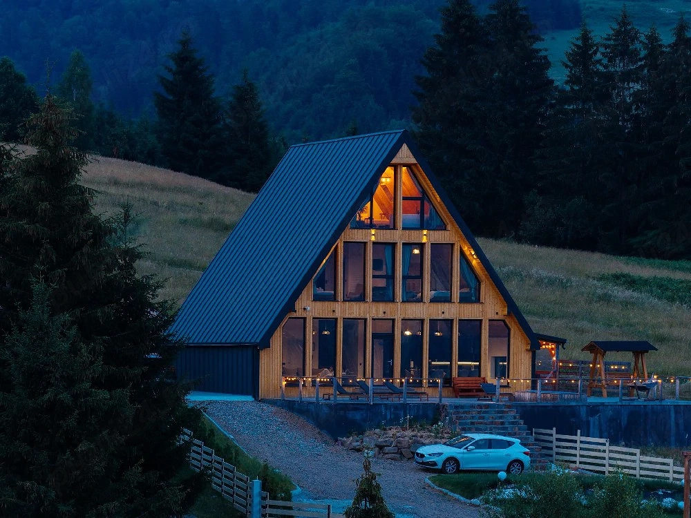 Inchiriez Cabana Vila Colibita A-frame Jacuzzi