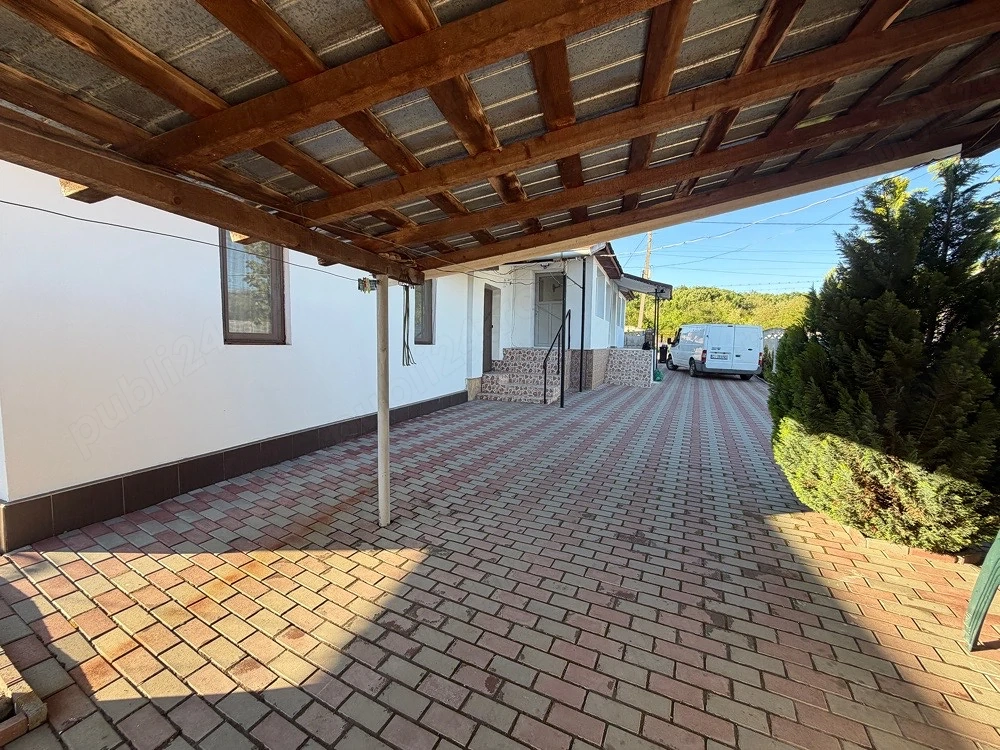 Casa de vanzare