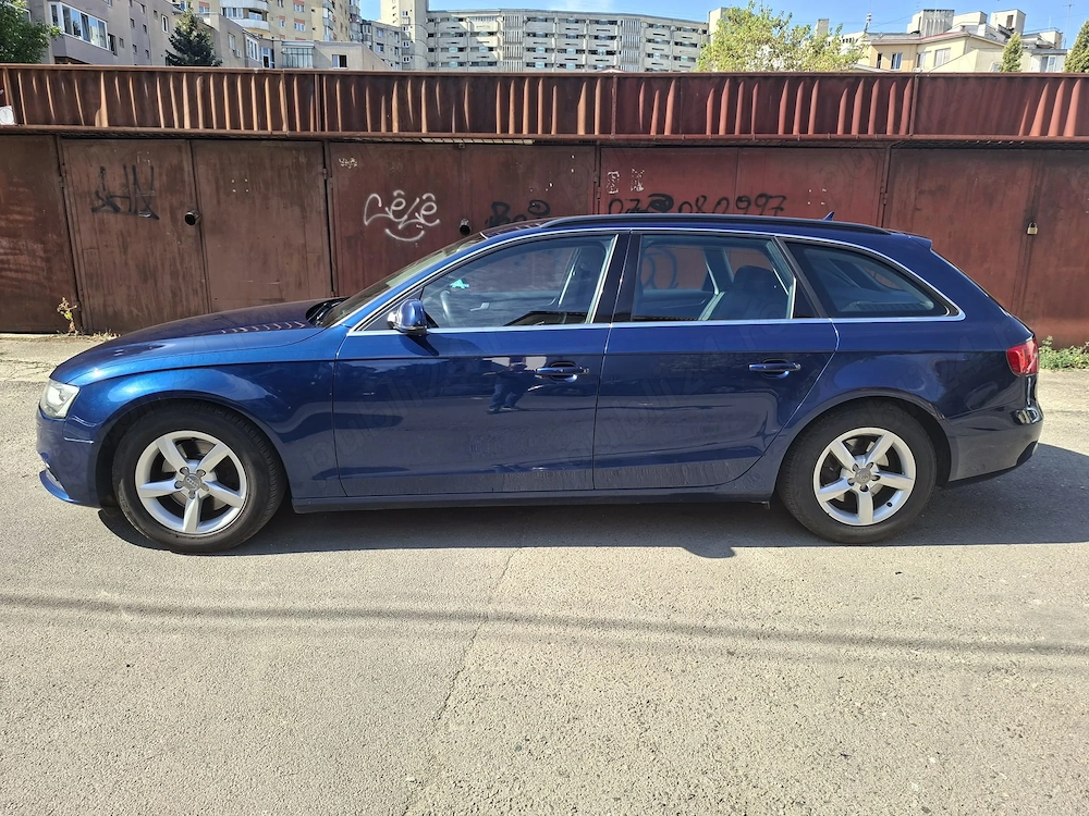 Vand Audi A4 B8 Avant