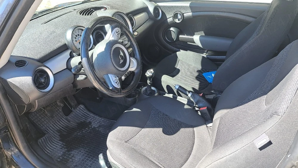 se vinde MINI MIN