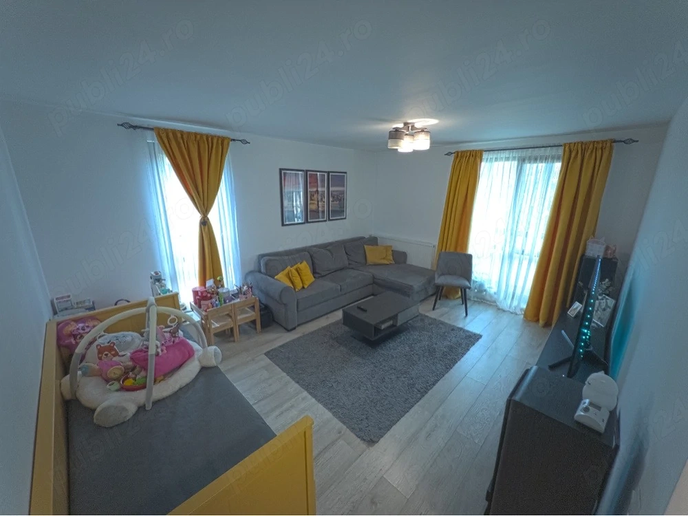 Vand apartament cu 2 camere