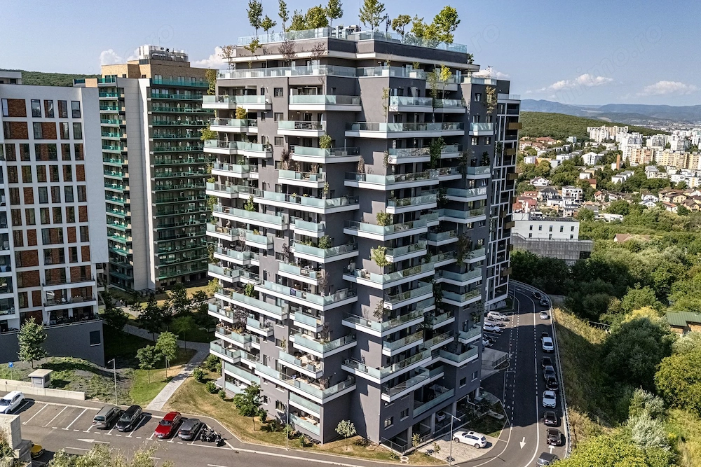 Vand  apartament cu  4 camere 114 mp in Seasons! Cu CF!