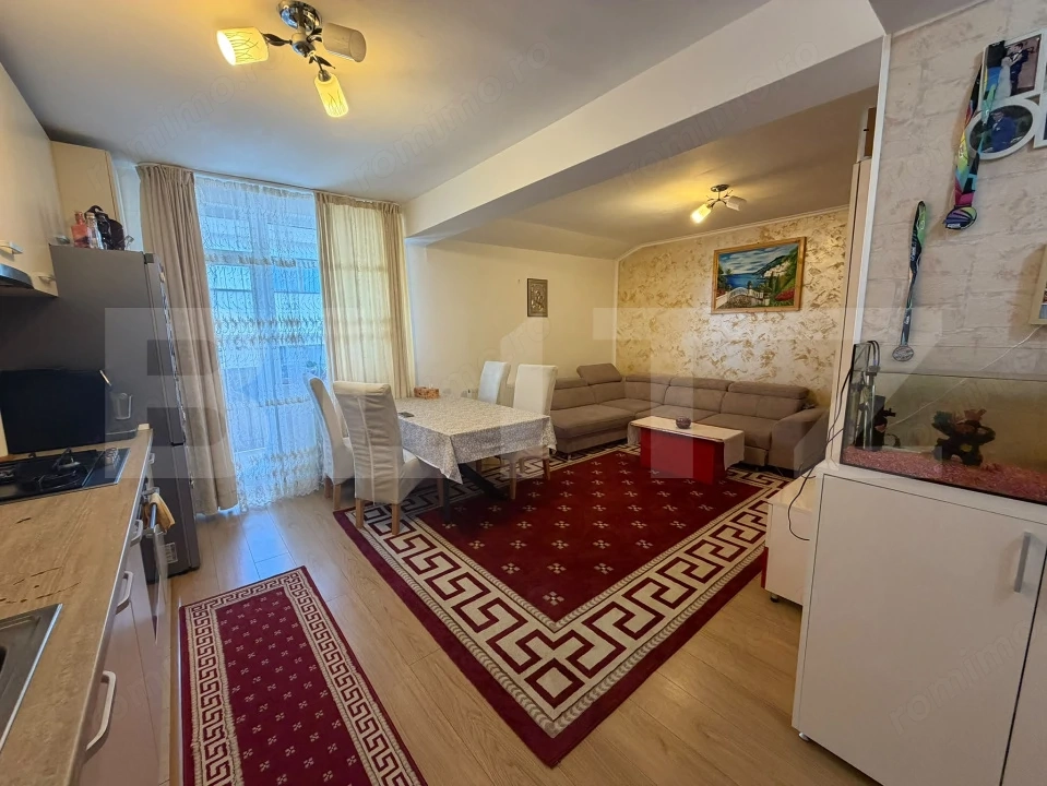 Apartament cu 3 camere, 61 mp, zona Terra 