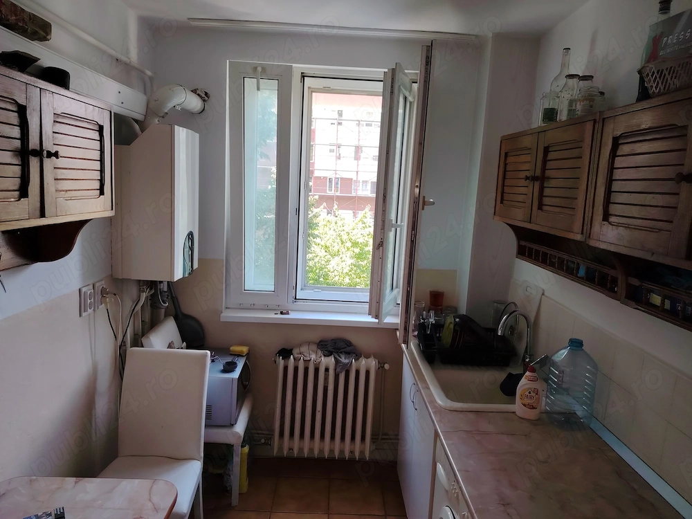 Inchiriez apartament 2 camere Altex piata stefan cel mare 
