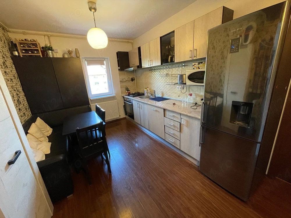 Închiriez apartament cu 2 camere în Otopeni